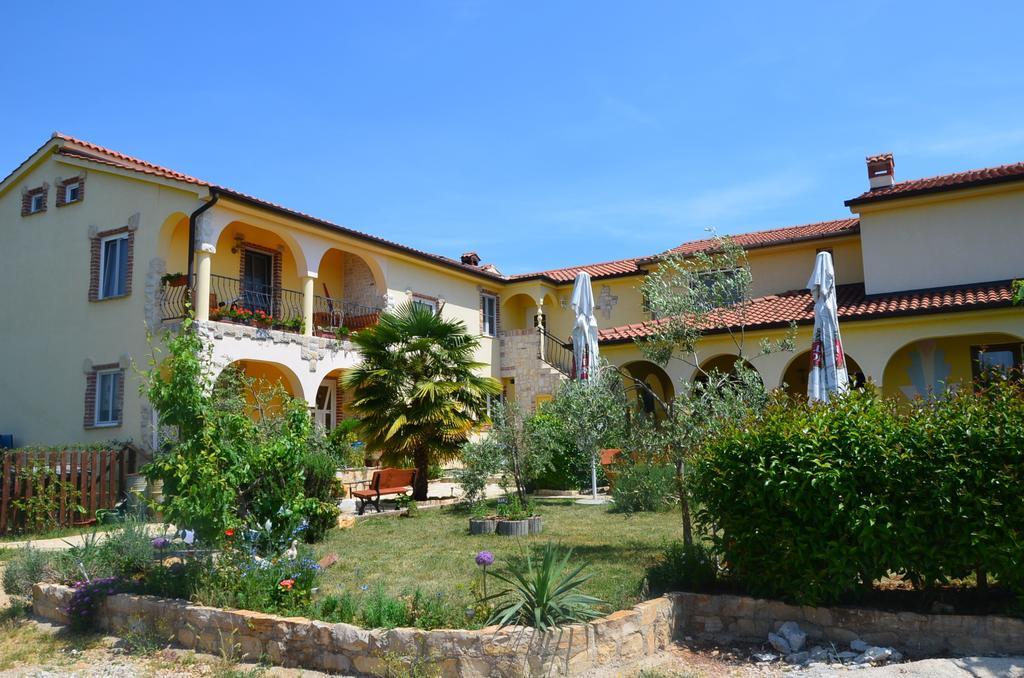 Apartmenthaus Sabine Nova Vas  Exterior photo